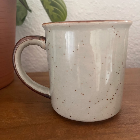 Stoneware Mug Set - Picture 5 of 6